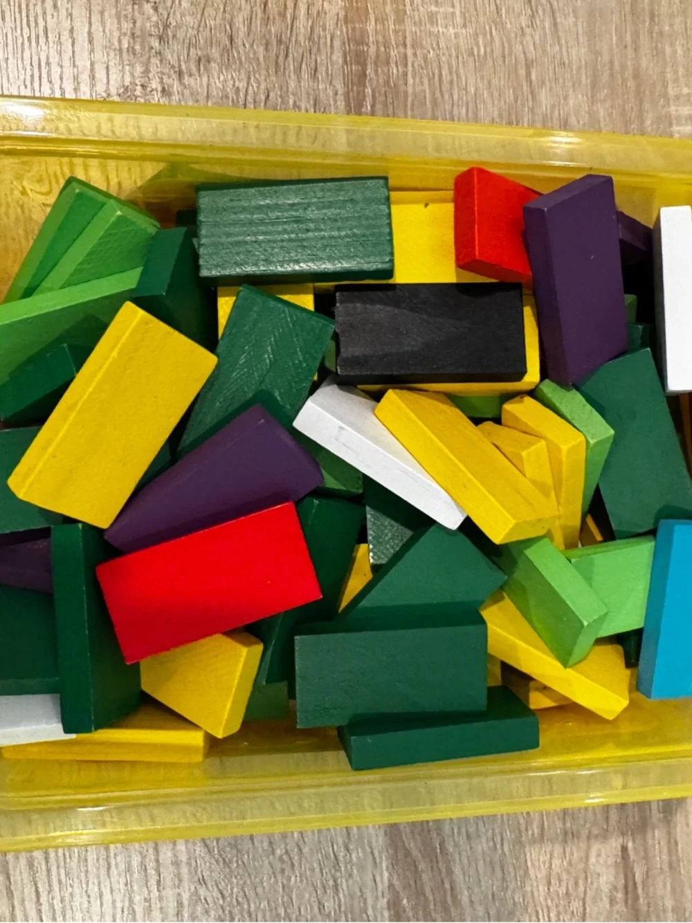 200-Piece Kids Domino Set - Yellow Case